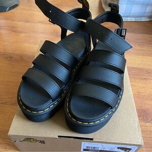 Dr marten platform sandal